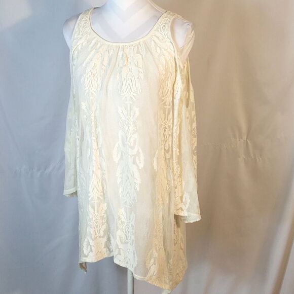 XCVI Floral Lace Cold Shoulder Top - Picture 10 of 10